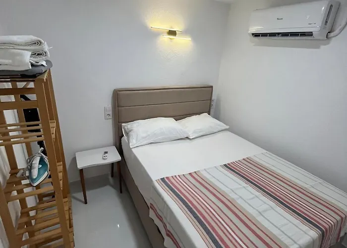 Mini With Pool شقة *